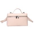 Sac boîte rose pâle en cuir grainé avec poignée supérieure et détails argentés - Rose