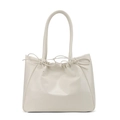 Minimalistische gebroken witte schoudertas van zacht leer met strikdetails - Wit