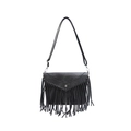 Schwarze Umhängetasche mit Fransen und V-Klappe für einen lässigen Boho-Look - Grau