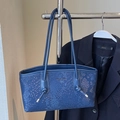 Donkerblauwe shopper met slangenpatroon, MIKAXIQI-logo en geknoopte schouderband - Zonder Hanger / Saffierblauw