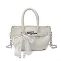 White minimalist bucket bag with lace bow, pearl tassels and silver chain strap - Off-white With Pearl Bow Decoration