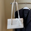 Sac bandoulière en cuir verni blanc crème avec un nœud décoratif en dentelle blanche - Sans Pendentif / Blanc