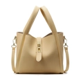 Sac seau élégant en cuir crème à motif litchi avec accessoires dorés et bandoulière - Jaune