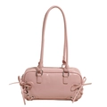 Sac sous le bras en cuir verni rose brillant avec nœuds décoratifs et œillets argentés - Rose