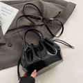 Fashionable black glossy patent leather pleated handbag with adjustable shoulder strap - Black - Without Pendant