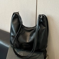 Classic black soft leather tote bag with vintage texture and stylish shoulder straps - No Pendant / Black