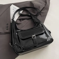 Sac à bandoulière hobo minimaliste en cuir brillant noir avec poche frontale - Noir - Sans Pendentif