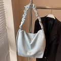 Light blue large capacity tote bag with trendy ruched shoulder strap and logo patch - Blue - Without Pendant