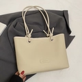 Minimalist off-white large capacity tote bag with knot strap and pebbled leather texture - No Pendant / Apricot