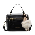 Chic black box-shaped handbag in faux leather with golden zipper and plush charm - Black (With Charm)