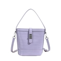 Sac seau lavande avec texture croco, boucle argentée et poignée supérieure - Violet