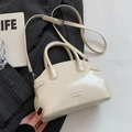 Borsa a mano minimalista in pelle cerata crema con tracolla per pendolari - Senza Ciondolo / Bianco Sporco
