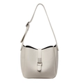 Sac seau beige chic en cuir synthétique grainé avec accessoires en métal argenté - Blanc Cassé