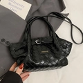Sac bandoulière en cuir tressé noir classique avec sangle réglable et logo doré élégant - Noir - Sans Pendentif
