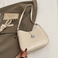Chic cream patent leather underarm bag with a silver G-shaped buckle and sleek strap - No Pendant / Beige