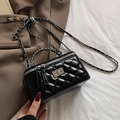Elegante borsa a mano in pelle trapuntata nera con chiusura girevole e tracolla a catena - Stile di base / Nero - Senza Ciondolo