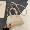 Elegante beige Muschel-Handtasche mit Kontrastnähten aus Canvas und PU-Leder - Ohne Anhänger / Khaki
