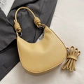 Sac croissant jaune chic en cuir grainé avec une poignée nouée élégante et moderne - Jaune - Sans Pendentif