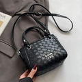 Piccola borsa a secchiello intrecciata nera con lettere d'argento e tracolla regolabile - Nero - Senza Ciondolo