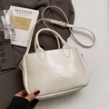 Chique gebroken witte handtas van olie-wasleer met dubbele handvatten en riem - Wit zonder Hanger