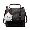 Elegante schwarze Tweed- und Kunstleder-Umhängetasche mit flauschigem Monster-Anhänger - Schwarz