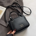 Sac seau noir chic à motif litchi avec logo en métal et bandoulière réglable - Noir - Sans Pendentif