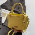 Mini sac seau jaune vif en cuir à texture litchi avec logo argenté et double poignée élégante - Jaune - Sans Pendentif