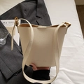 Sac seau chic blanc crème grainé avec bandoulière réglable et détails dorés - Blanc Cassé - Sans Pendentif