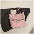Rosa Canvas-Tragetasche mit Paris Hello Bag-Schriftzug und kariertem Innenfutter - Rosa