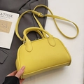Sac bowling jaune en cuir grainé avec poignées et bandoulière réglable - Jaune - Sans Pendentif