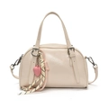 Elegante bolso de mano Boston blanco crema con colgante de corazón rosa y asa tejida - Blanco con Colgante