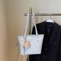 Light blue large capacity tote bag with bear charm and silver pearl finish texture - Blue (With Pendant)
