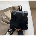 Sac à dos minimaliste en cuir PU noir avec cordon de serrage et texture plissée brillante - Noir Sans Pendentif