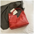 Large red glossy tote bag in soft leather with matching coin purse and knotted strap - Red