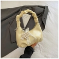 Bolso de mano chic amarillo crema con asa fruncida, corazón de perlas y encaje - Amarillo (Con Colgante)