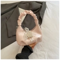 Bolso de nube plisado rosa con colgante de corazón de perlas y lazo de encaje - Rosa (Con Colgante)