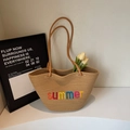 Stroh-Strandtasche in Khaki mit bunter Sommer-Stickerei und braunen Ledergriffen - Khaki