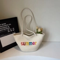 Große cremefarbene gewebte Strandtasche mit Summer-Stickerei für den Alltag - Cremeweiß