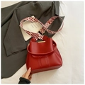 Bolso cubo rojo retro con correa de hombro tejida decorativa para mujer - Rojo