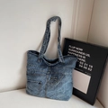 Borsa tote in denim lavato blu classico con tasche per un look quotidiano alla moda - Azzurro