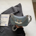 Bolso de hombro denim azul con lazo plateado y adornos de pedrería brillantes - Azul Cielo
