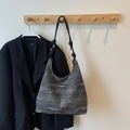 Minimalist large capacity tote bag in textured dark gray finish with black logo patch - Black without Pendant