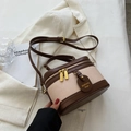 Bolso caja retro en lona beige y cuero marrón con asa superior y correa ajustable - Blanco Roto
