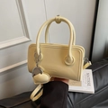 Bolso bowling amarillo crema de piel PU con asas dobles y colgante de corazón - Amarillo Claro (Con Colgante)