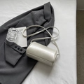 Minimalistische cremeweiße Zylindertasche aus weichem Kunstleder für Damenmode - Perlmuttweiß Ohne Anhänger