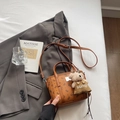 Brown retro tote bag with bear and bow patterns and a cute plush bear charm - With Bear Pendant / Brown