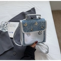Borsa in denim blu e pelle argento con farfalle metalliche e tracolla rimovibile - Blu Denim