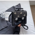 Borsa a tracolla elegante in tweed nero con farfalle argentate e finiture in pelle - Nero