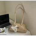 Sac hobo beige plissé avec breloque cœur en perle et plaque logo métallique - Khaki Avec Pendentif