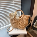 Borsa a mano in paglia intrecciata con fiocco in pizzo crema e tracolla abbinata - Cachi Medio